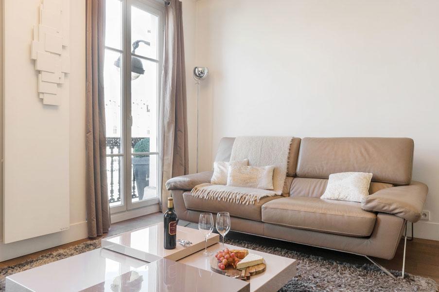 Two Bedroom Luxury Apartment - Balcony With View Of Notre Dame Париж Екстериор снимка