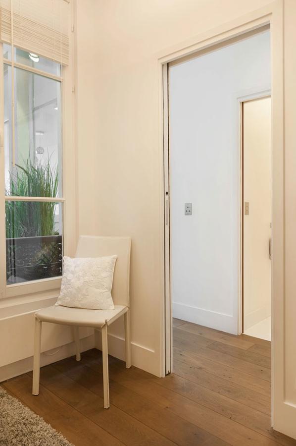 Two Bedroom Luxury Apartment - Balcony With View Of Notre Dame Париж Екстериор снимка